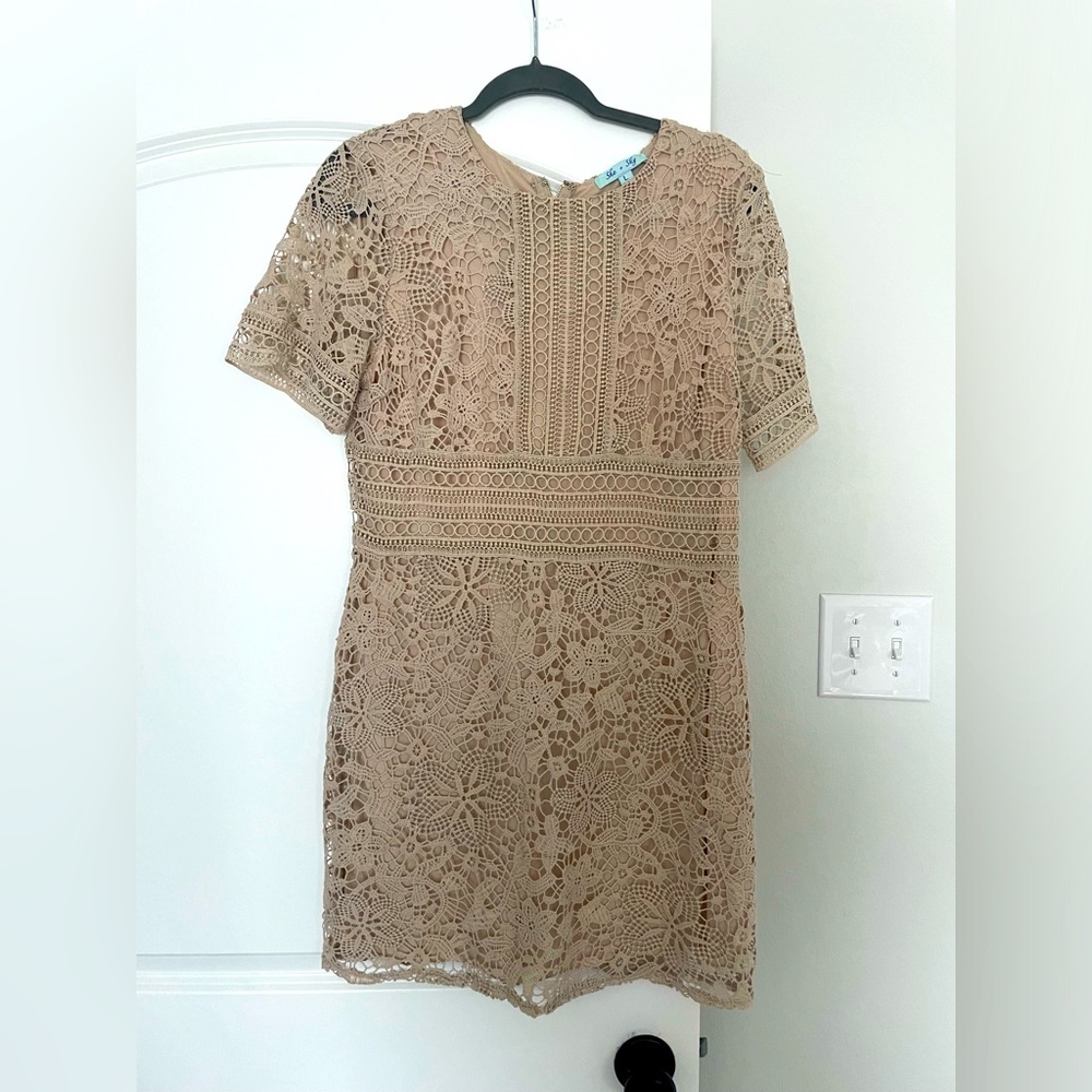 Women’s dress